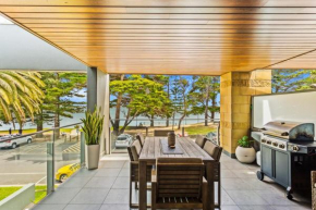 Waterfront Apt Gorgeous Views